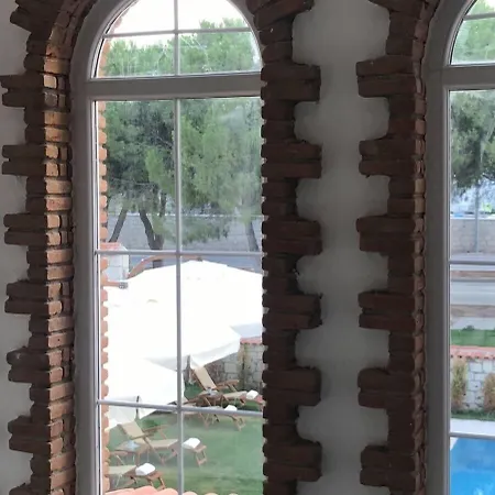 Monottoman ホテル