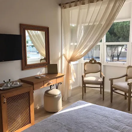 Monottoman ホテル