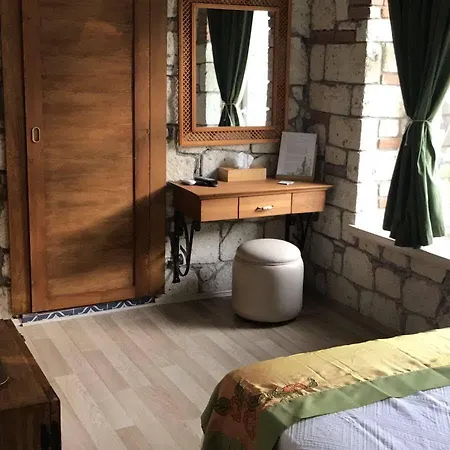 Hotel Monottoman 2*